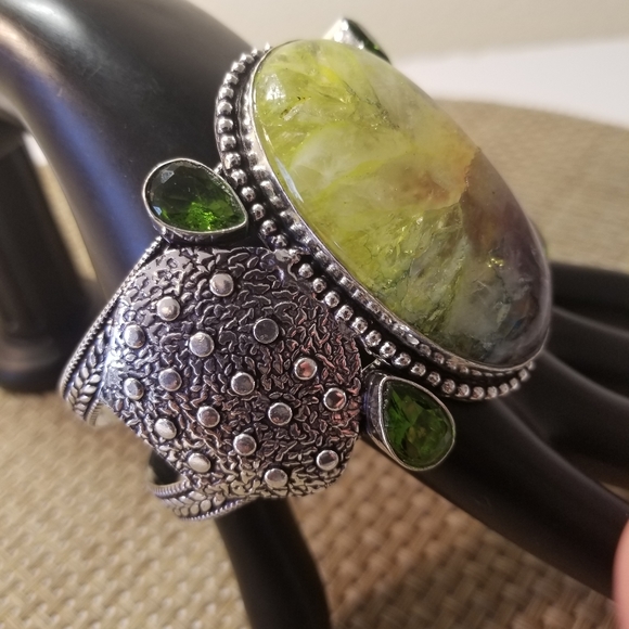 DIVINE BRACELET NWOT - Picture 6 of 9